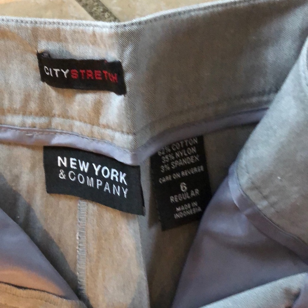 2 pairs NY and CO wide leg capris non smoker - Picture 3 of 3